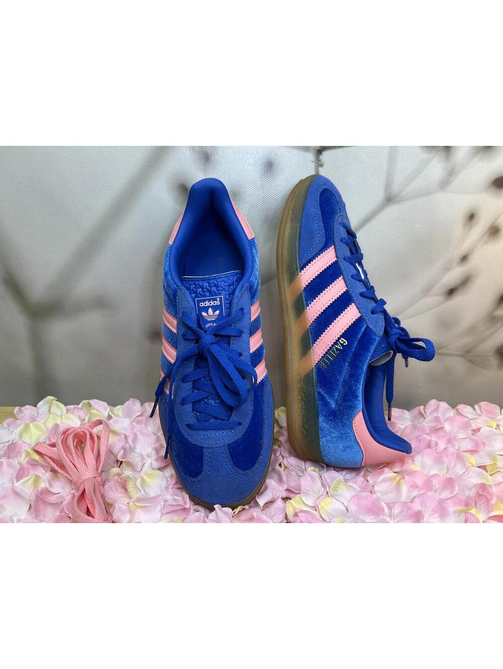 Gazelle  Adidas Indoor in Blue, Semi Pink & Gum - Picture 3 of 9